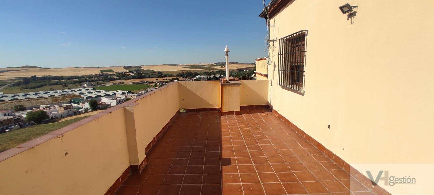 For sale of house in Villamartín