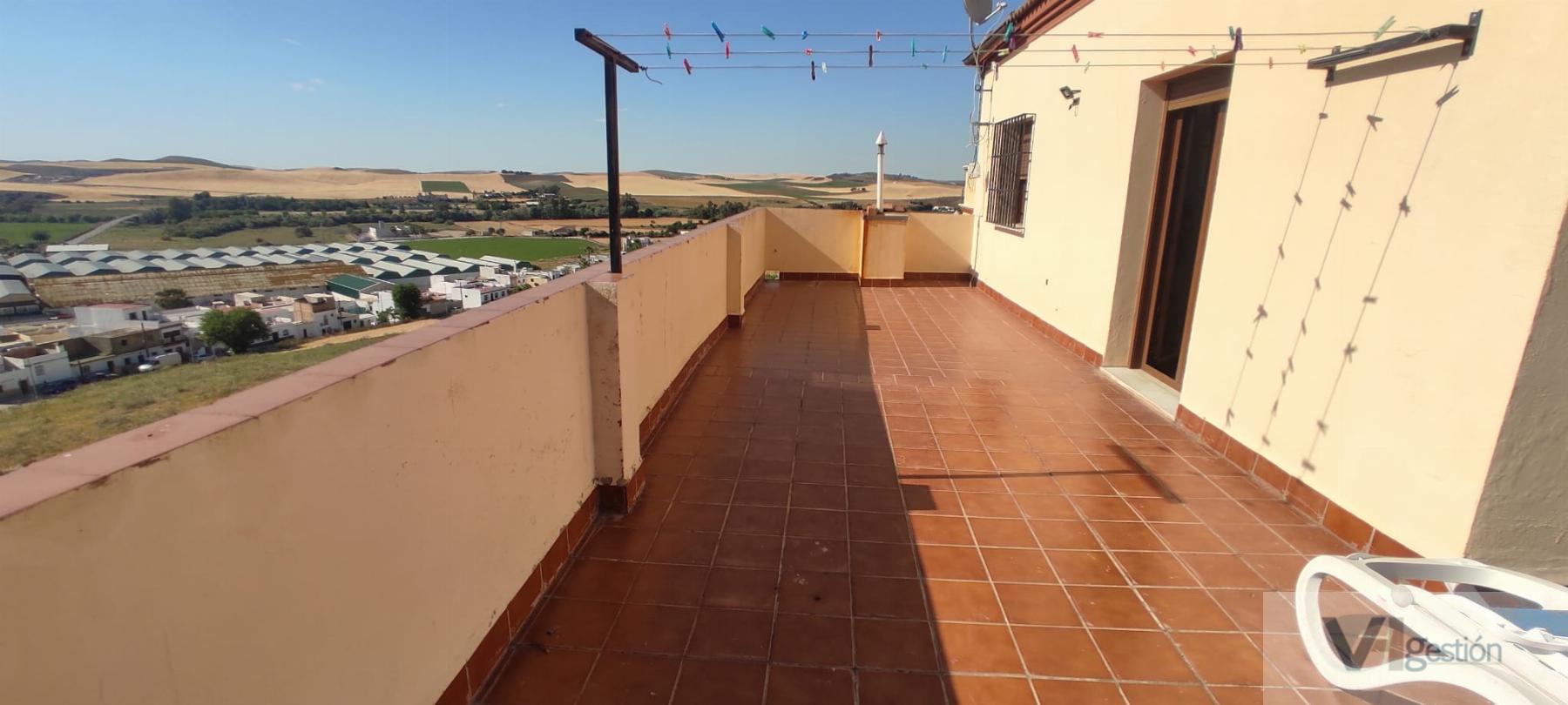 For sale of house in Villamartín