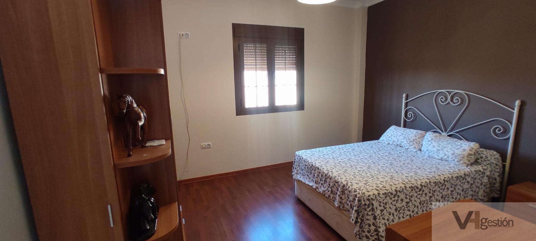 For sale of house in Villamartín