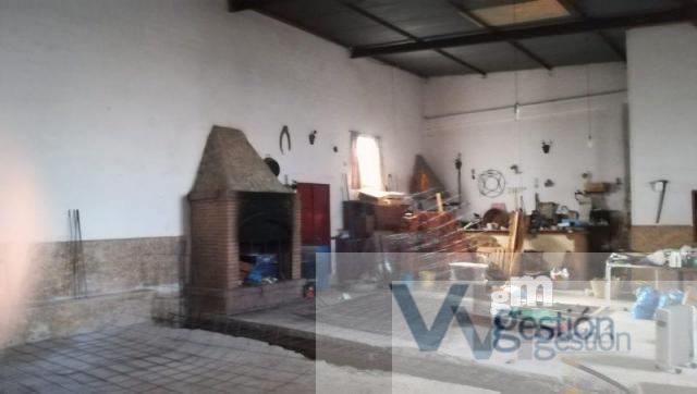 For sale of industrial plant/warehouse in Espera