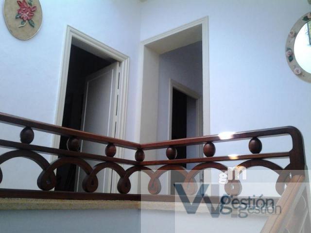 For sale of house in Villamartín