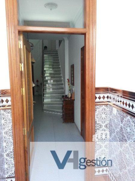 For sale of house in Villamartín