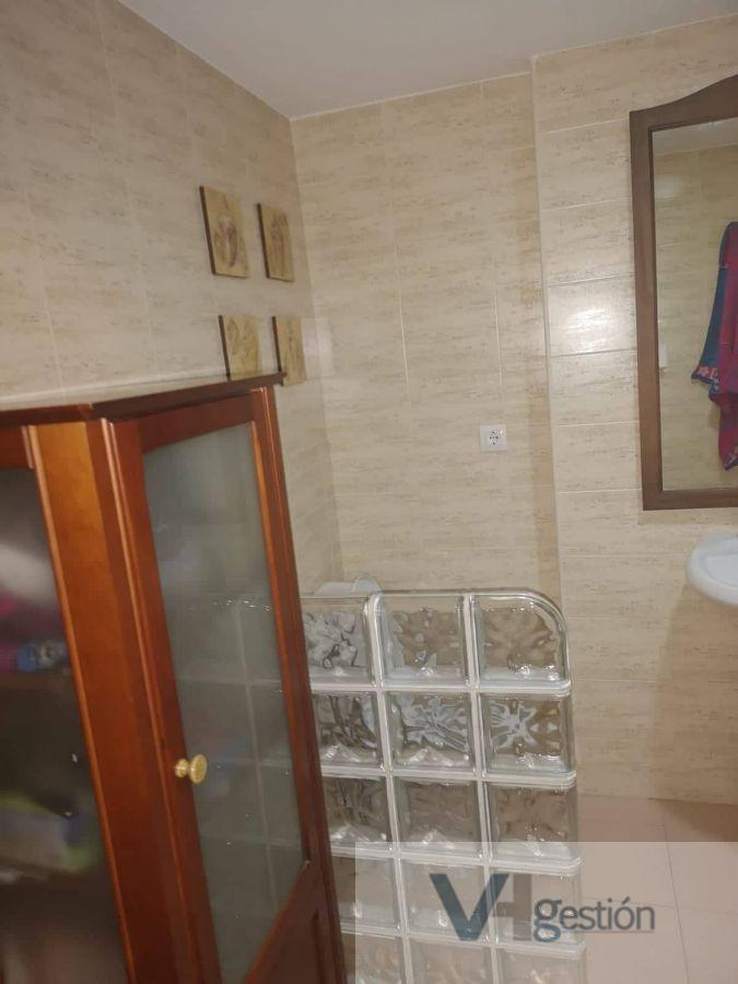 For sale of flat in Villamartín