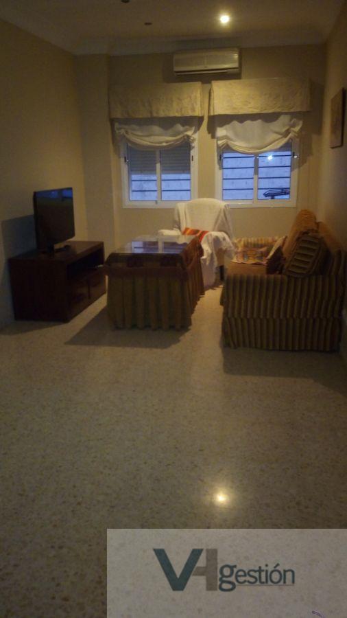 For sale of flat in Villamartín