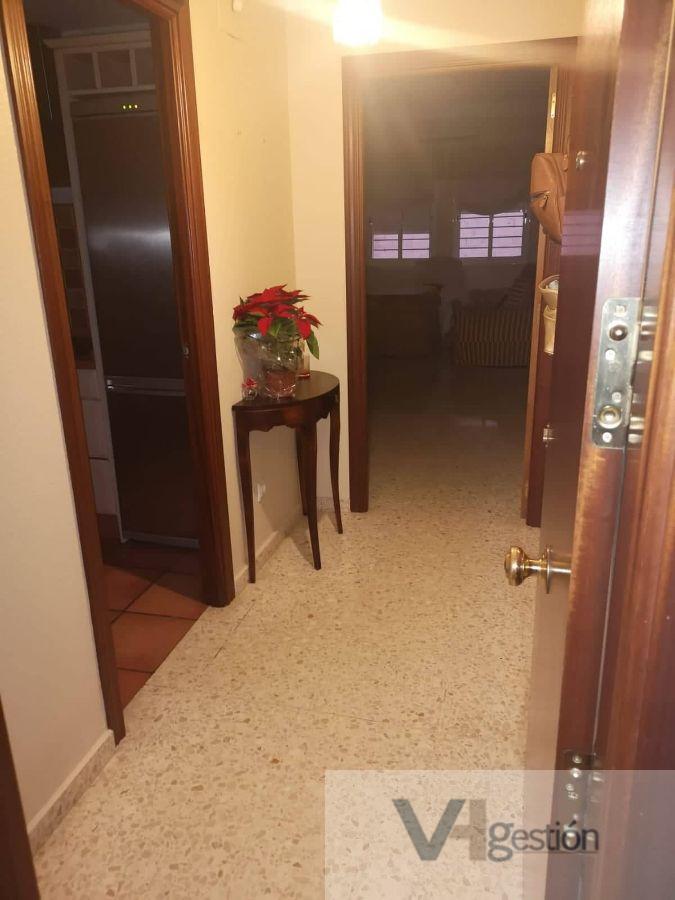 For sale of flat in Villamartín