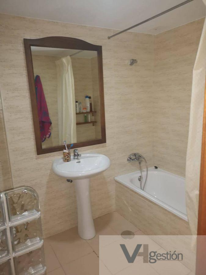 For sale of flat in Villamartín