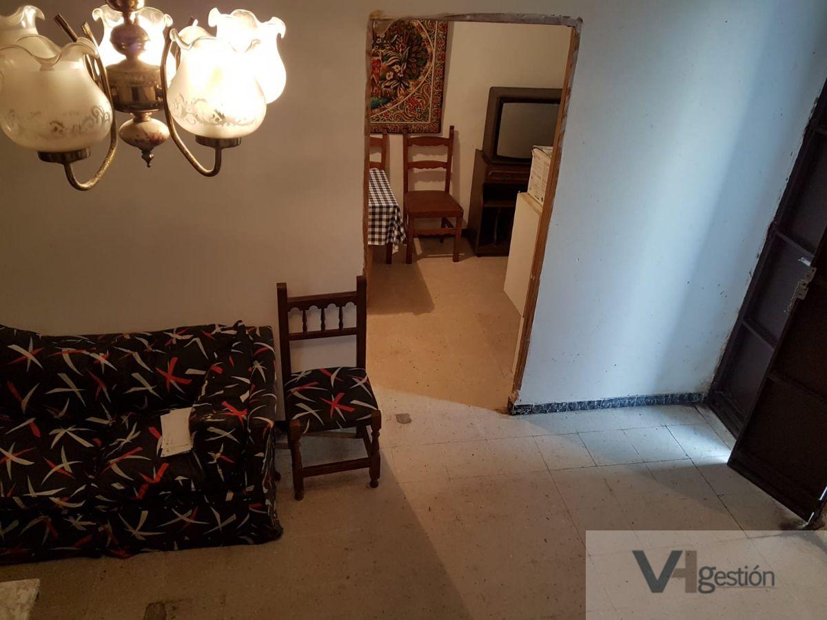 For sale of house in Villamartín