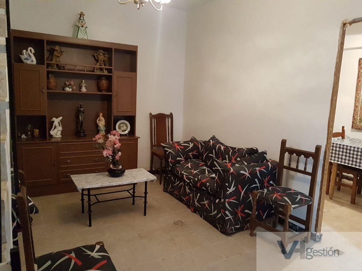 For sale of house in Villamartín