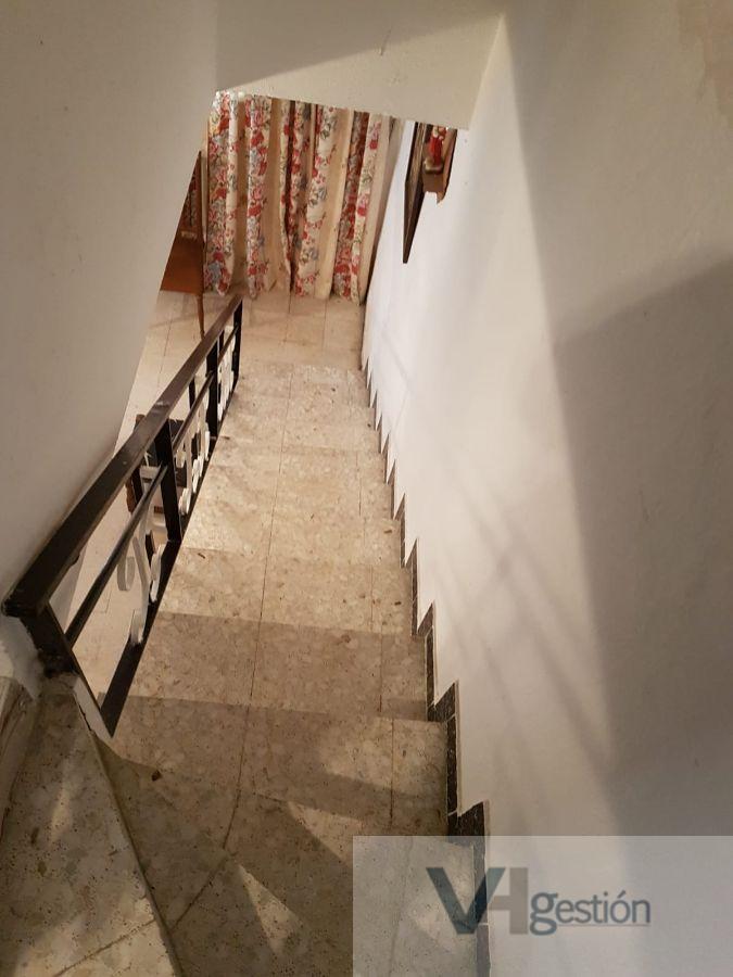 For sale of house in Villamartín