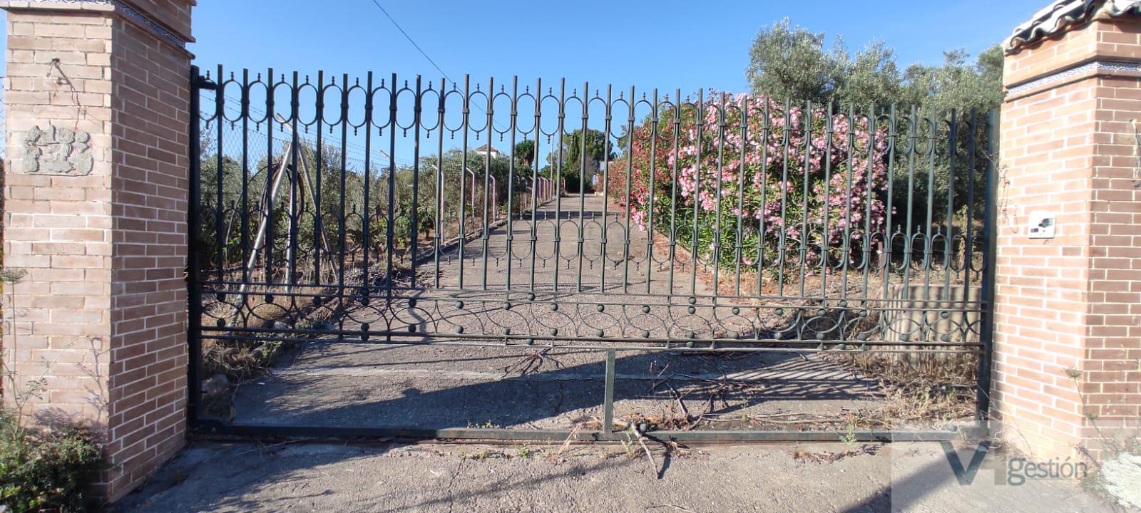 For sale of house in Puerto Serrano