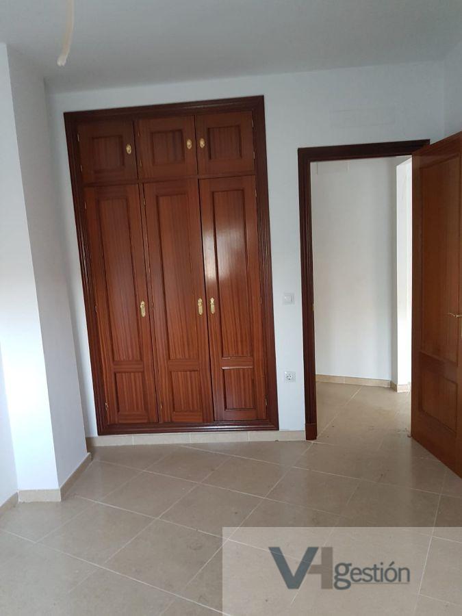 For sale of flat in Puerto Serrano