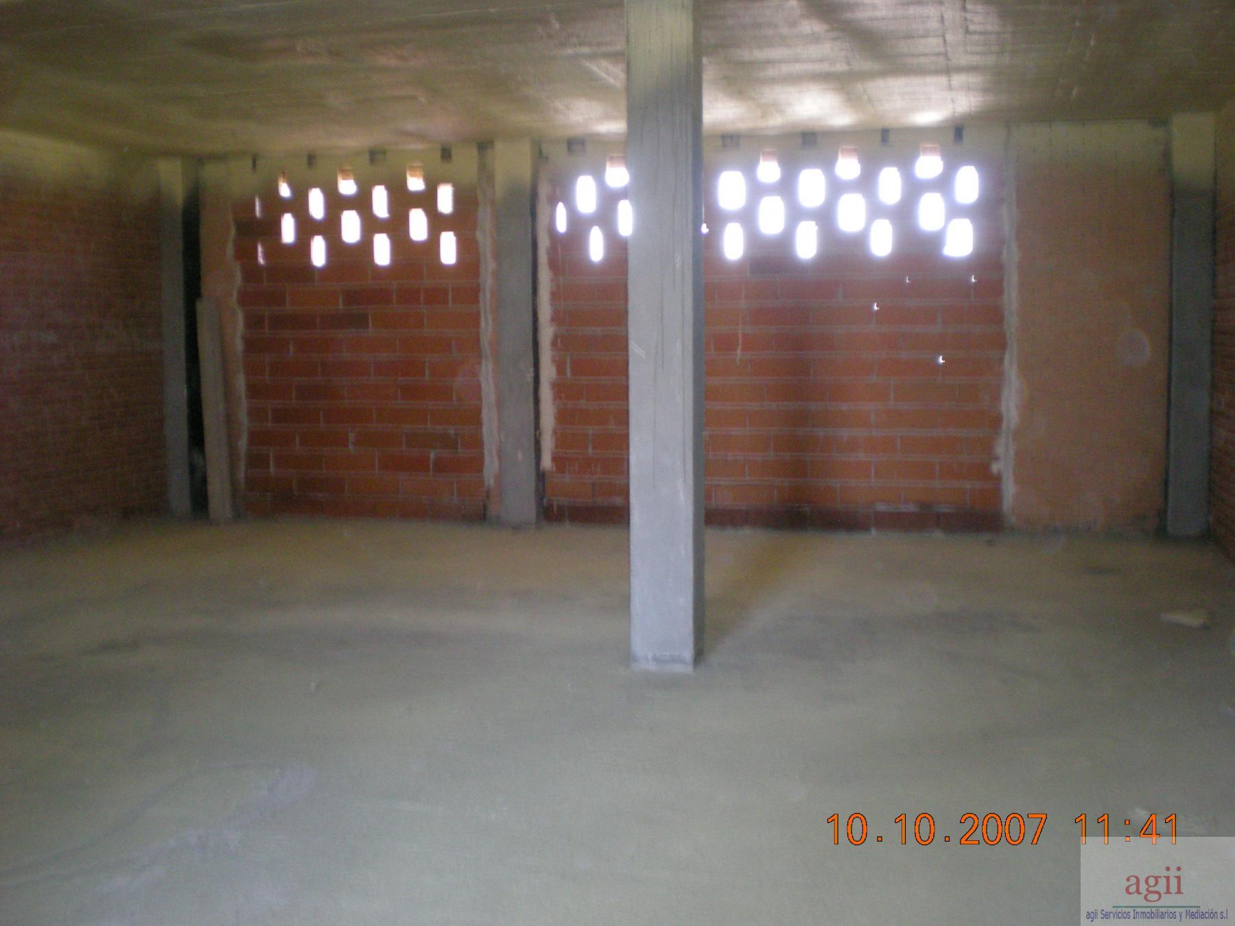 For rent of commercial in Alovera