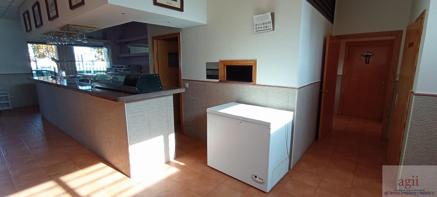 For sale of commercial in Alovera