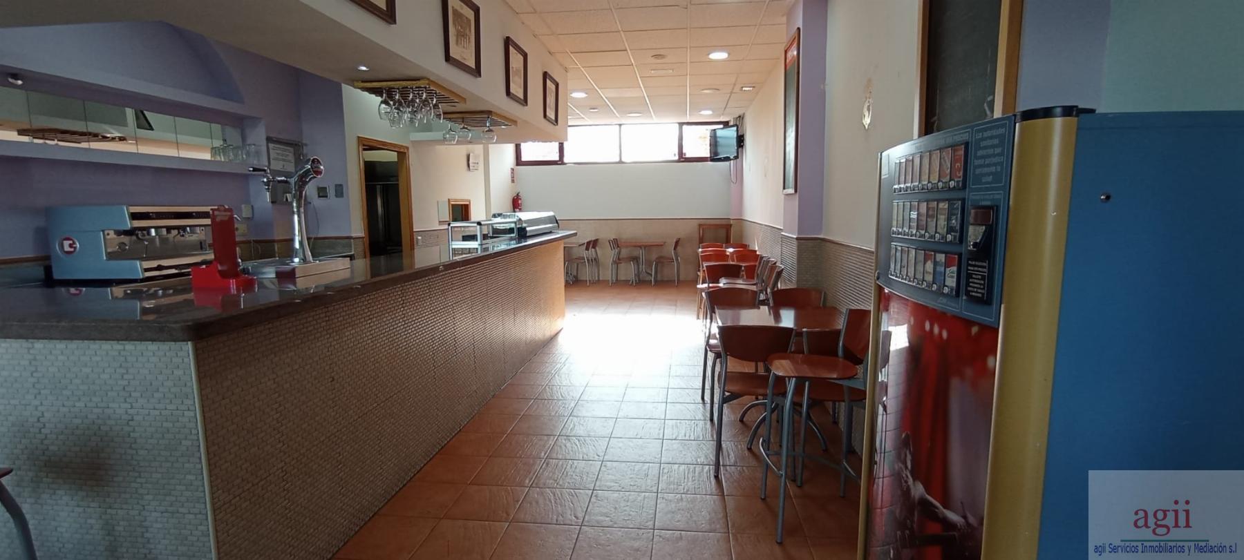 For sale of commercial in Alovera
