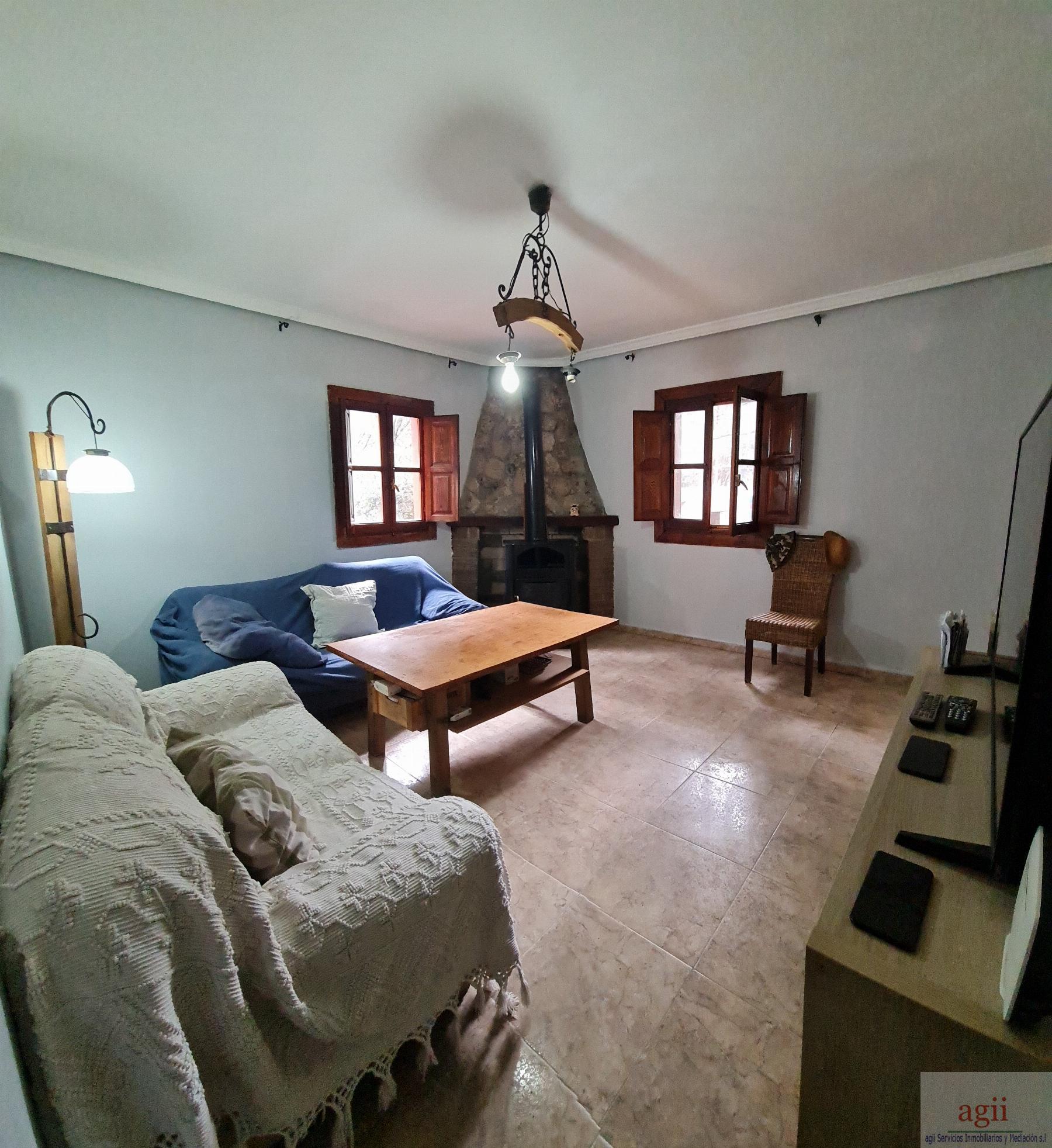 Venta de chalet en Trillo