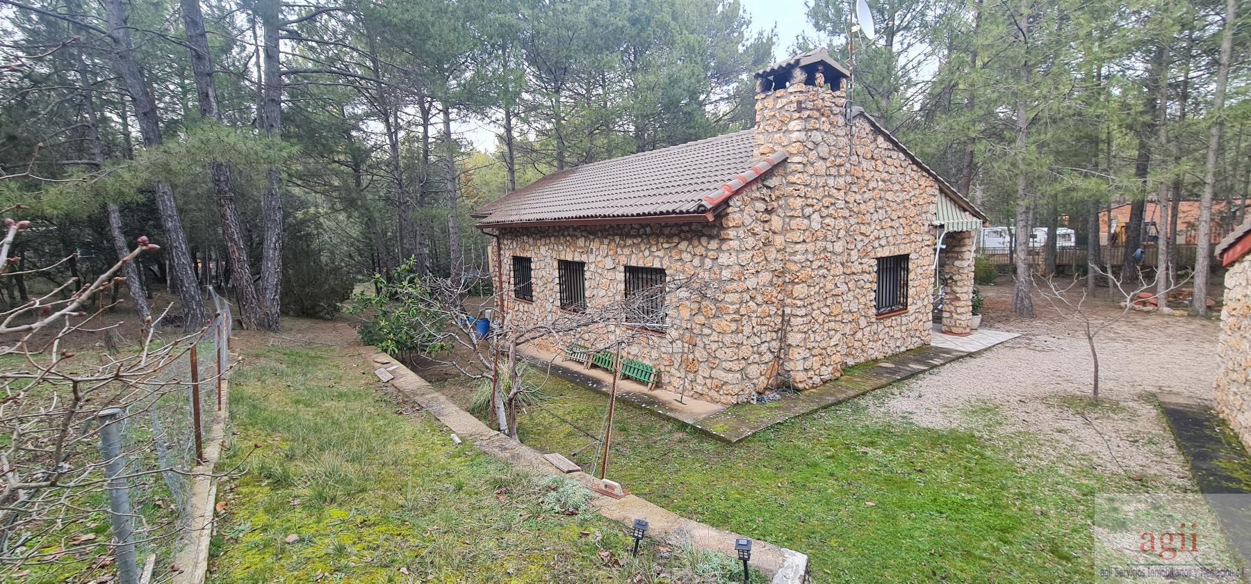 For sale of chalet in Trillo