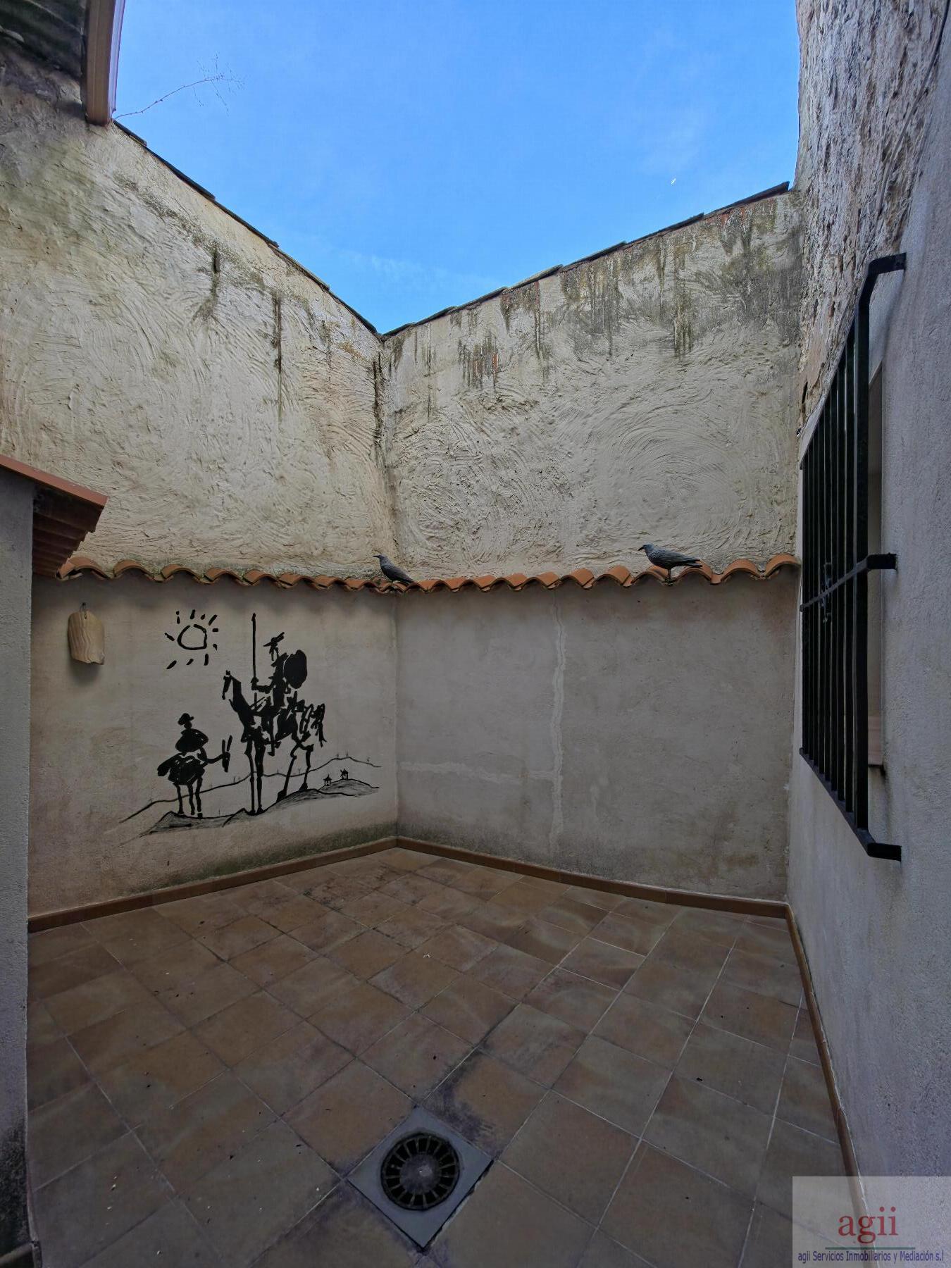 For sale of house in Villalba del Rey
