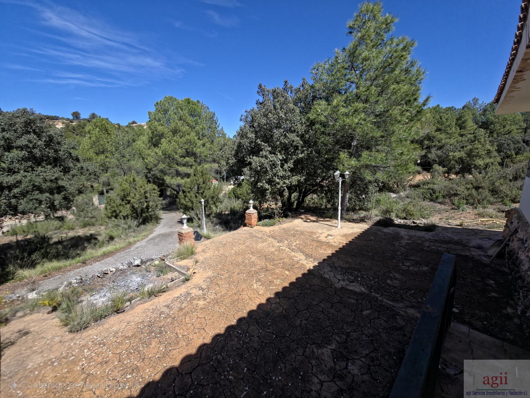 Venta de chalet en Trillo