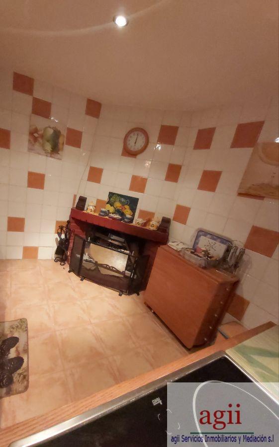 For sale of house in Arbancón