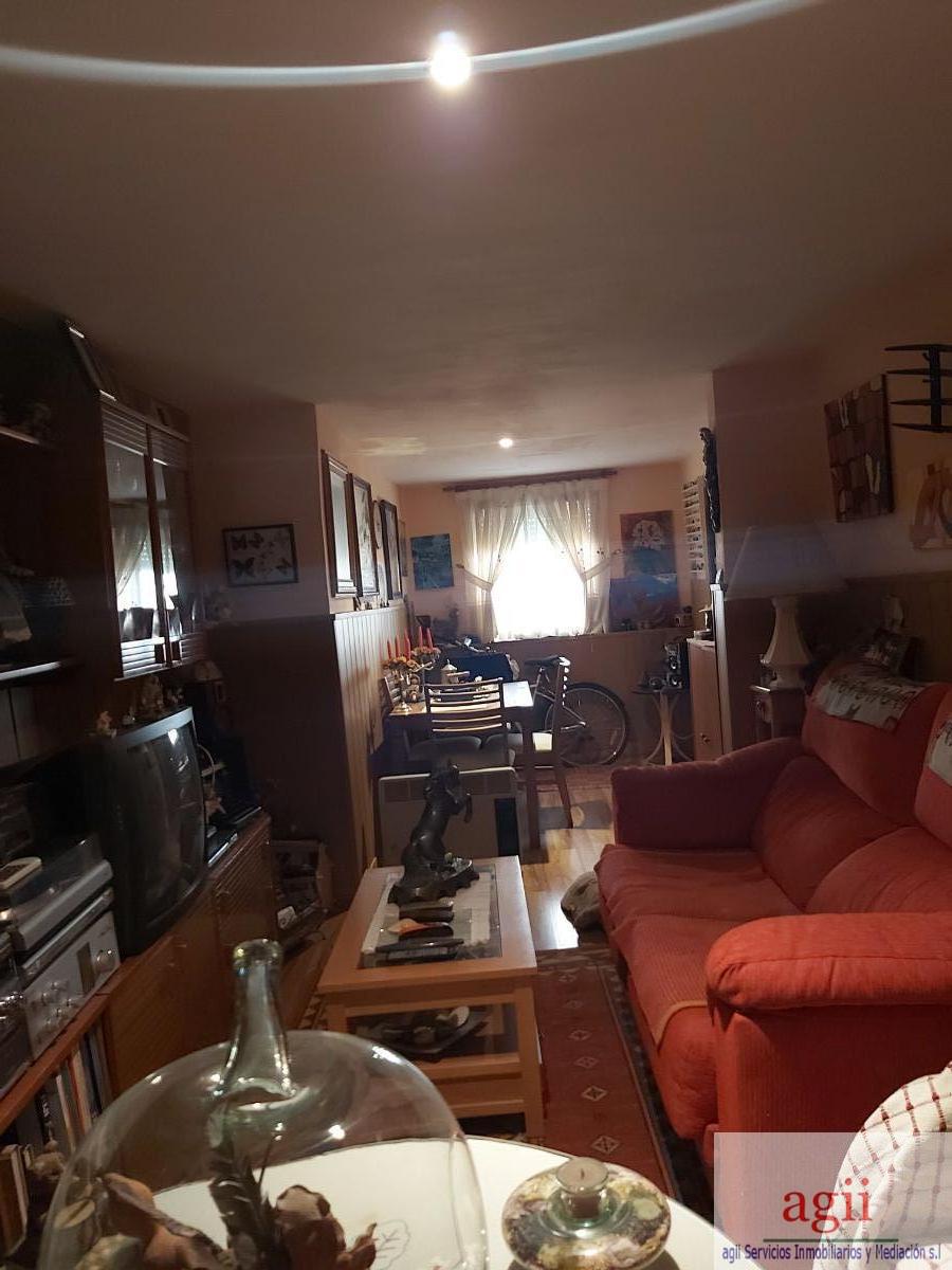 For sale of house in Arbancón