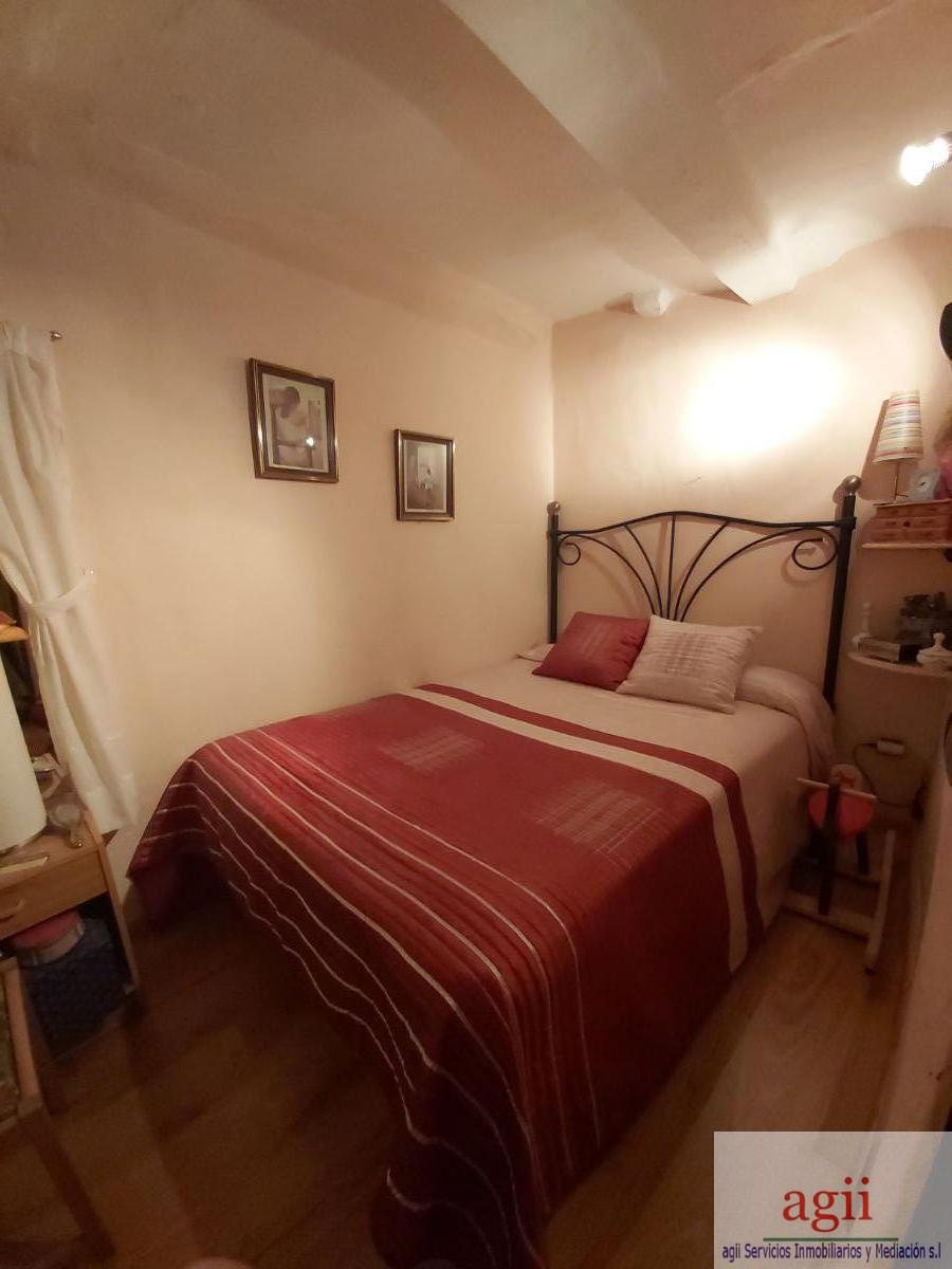 For sale of house in Arbancón