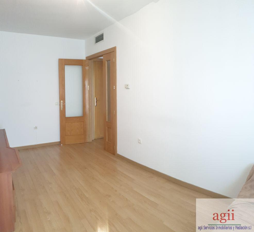 For sale of apartment in Borox