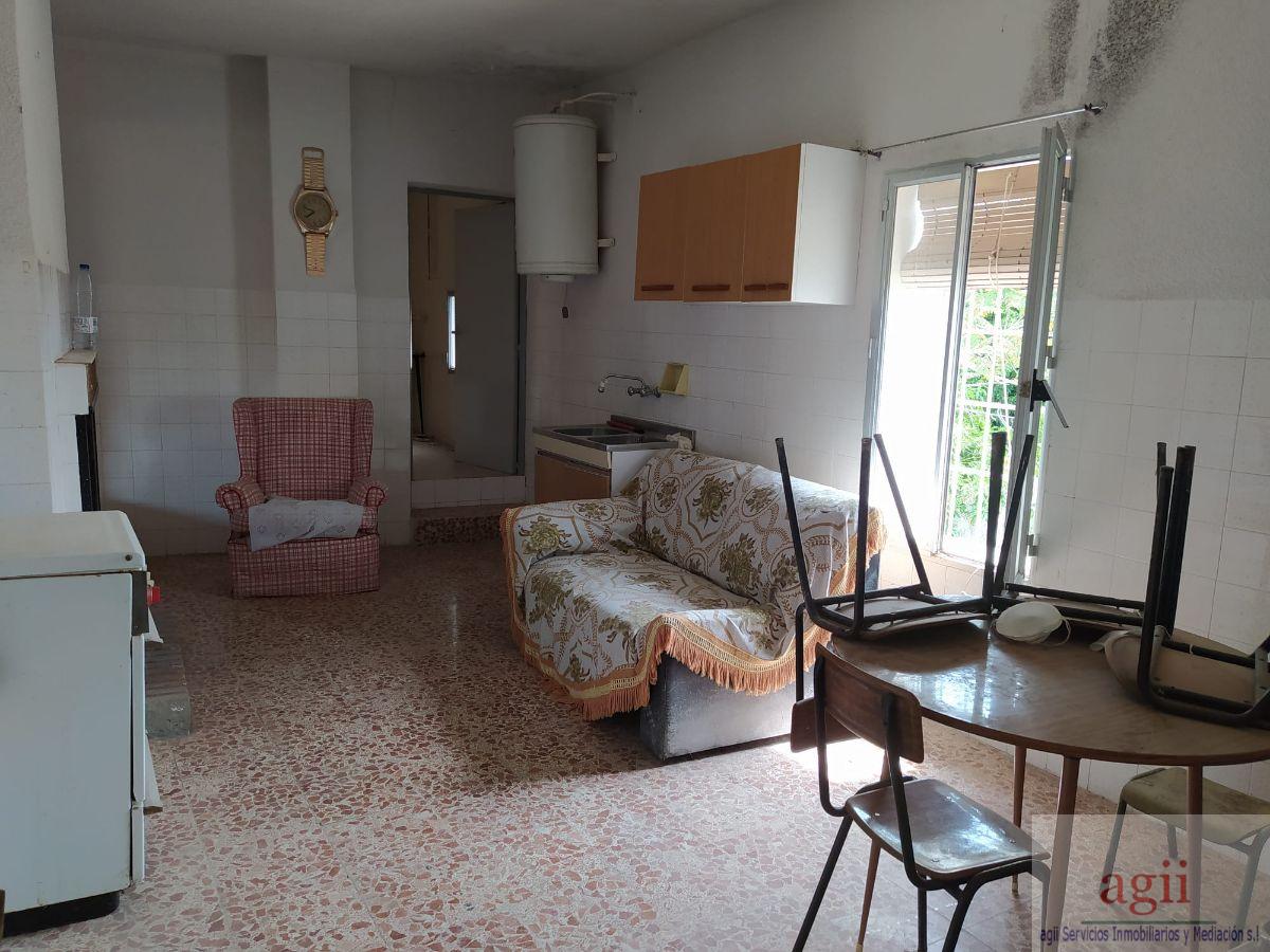For sale of house in Albares