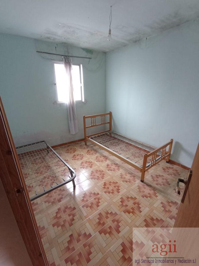 For sale of house in Pareja