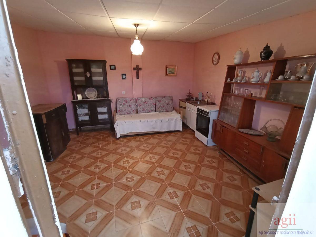 For sale of house in Pareja