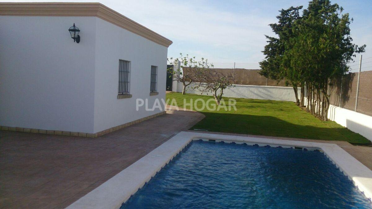 For rent of chalet in Rota