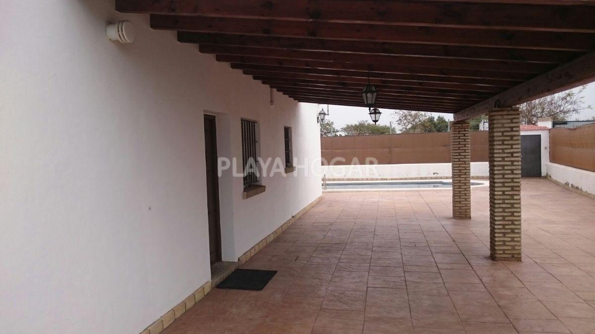 For rent of chalet in Rota