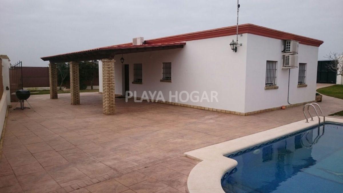 For rent of chalet in Rota