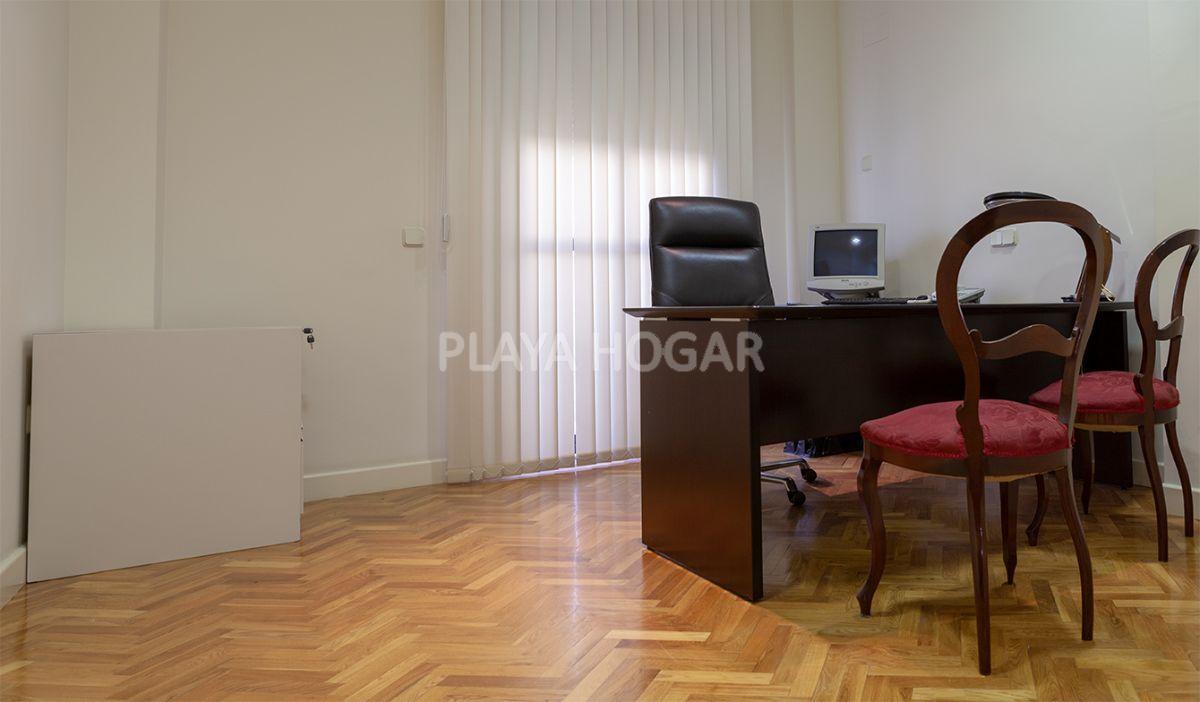 For sale of flat in Sanlúcar de Barrameda