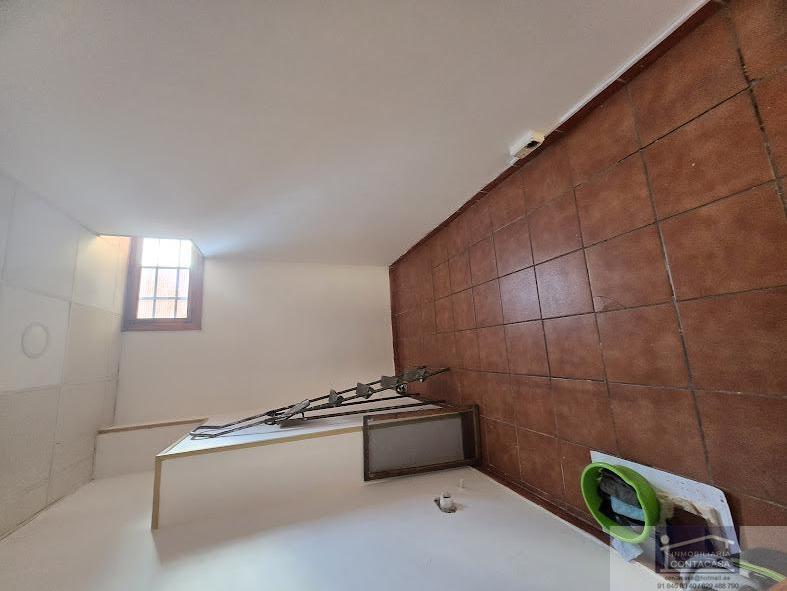 Venta de local en Guadalix de la Sierra