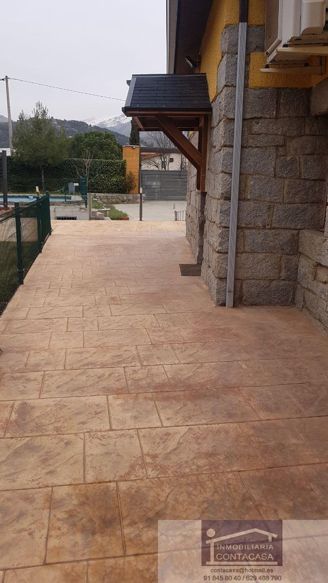 Venta de casa en Becerril de la Sierra