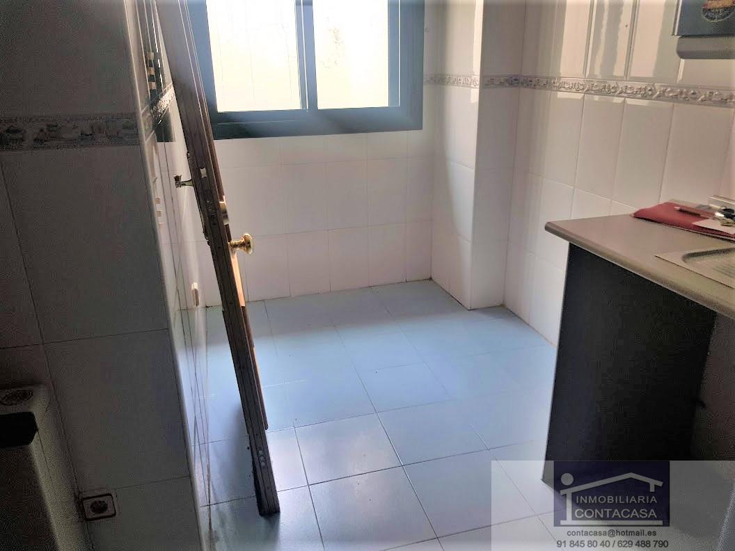 For sale of flat in Miraflores de la Sierra