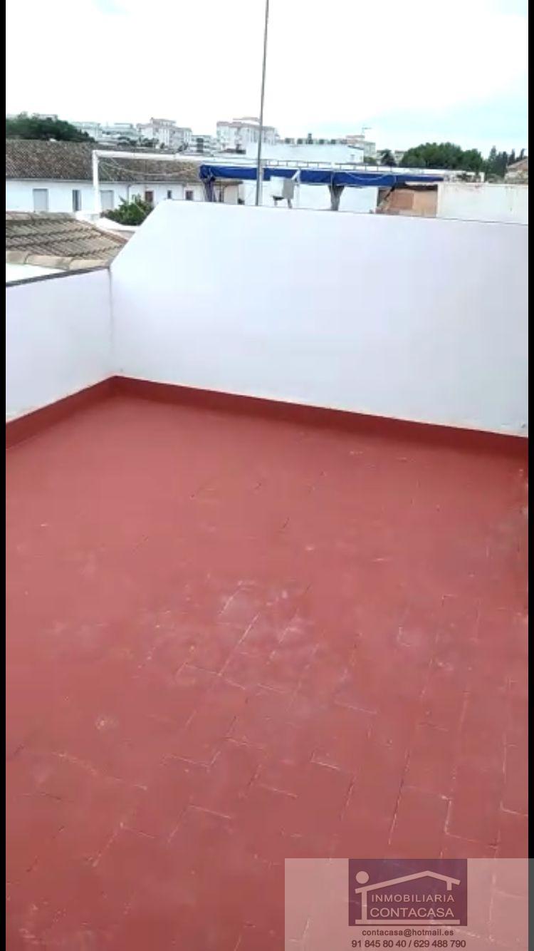 For sale of house in Córdoba