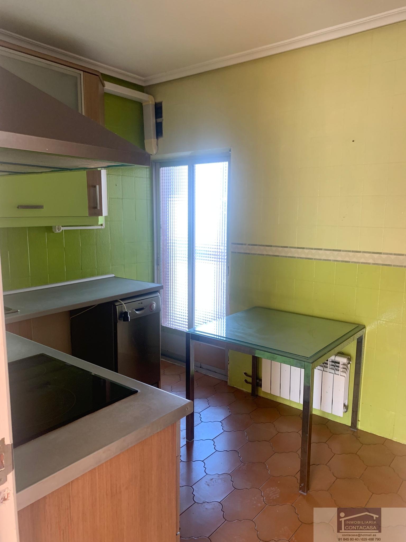 For sale of flat in Madrid
