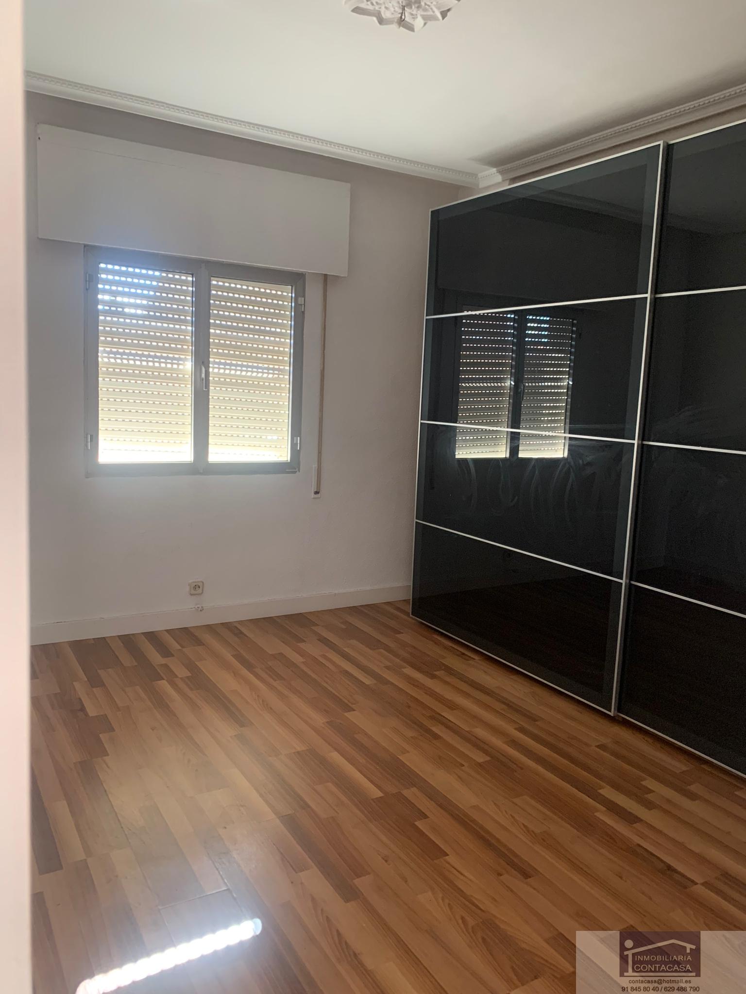 For sale of flat in Madrid