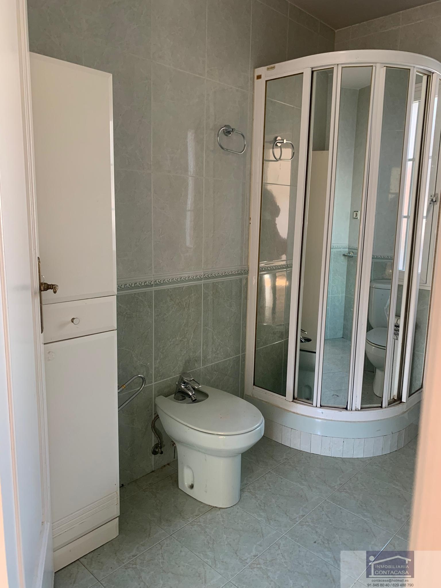 For sale of flat in Madrid