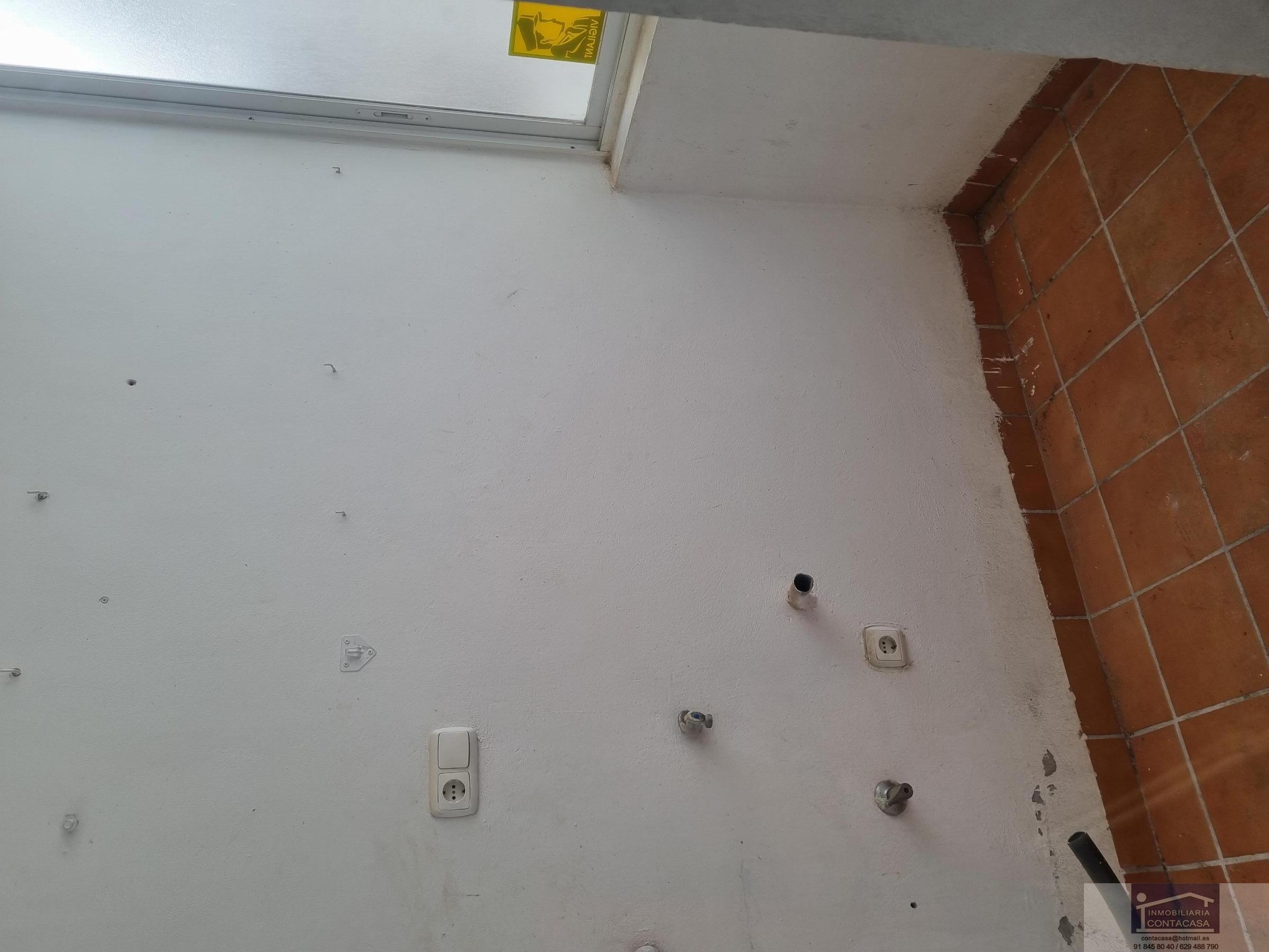 For sale of flat in Almería