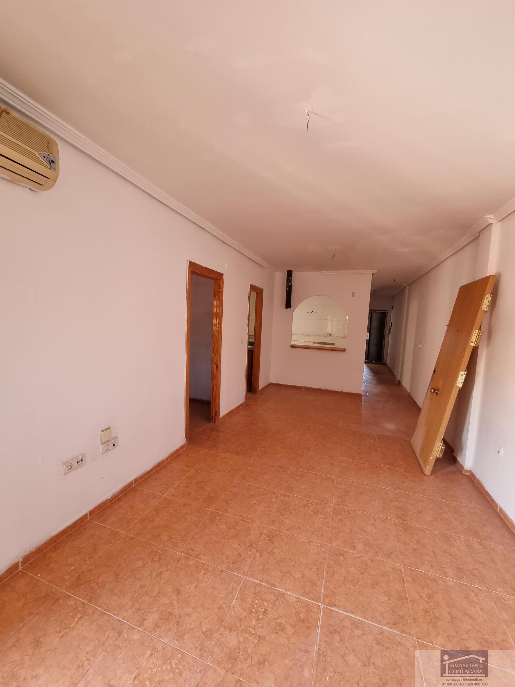 For sale of flat in Almería