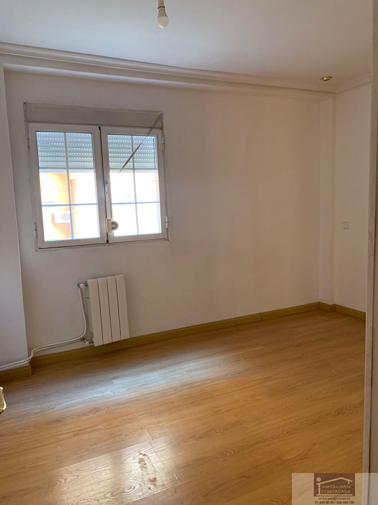 For sale of flat in Móstoles