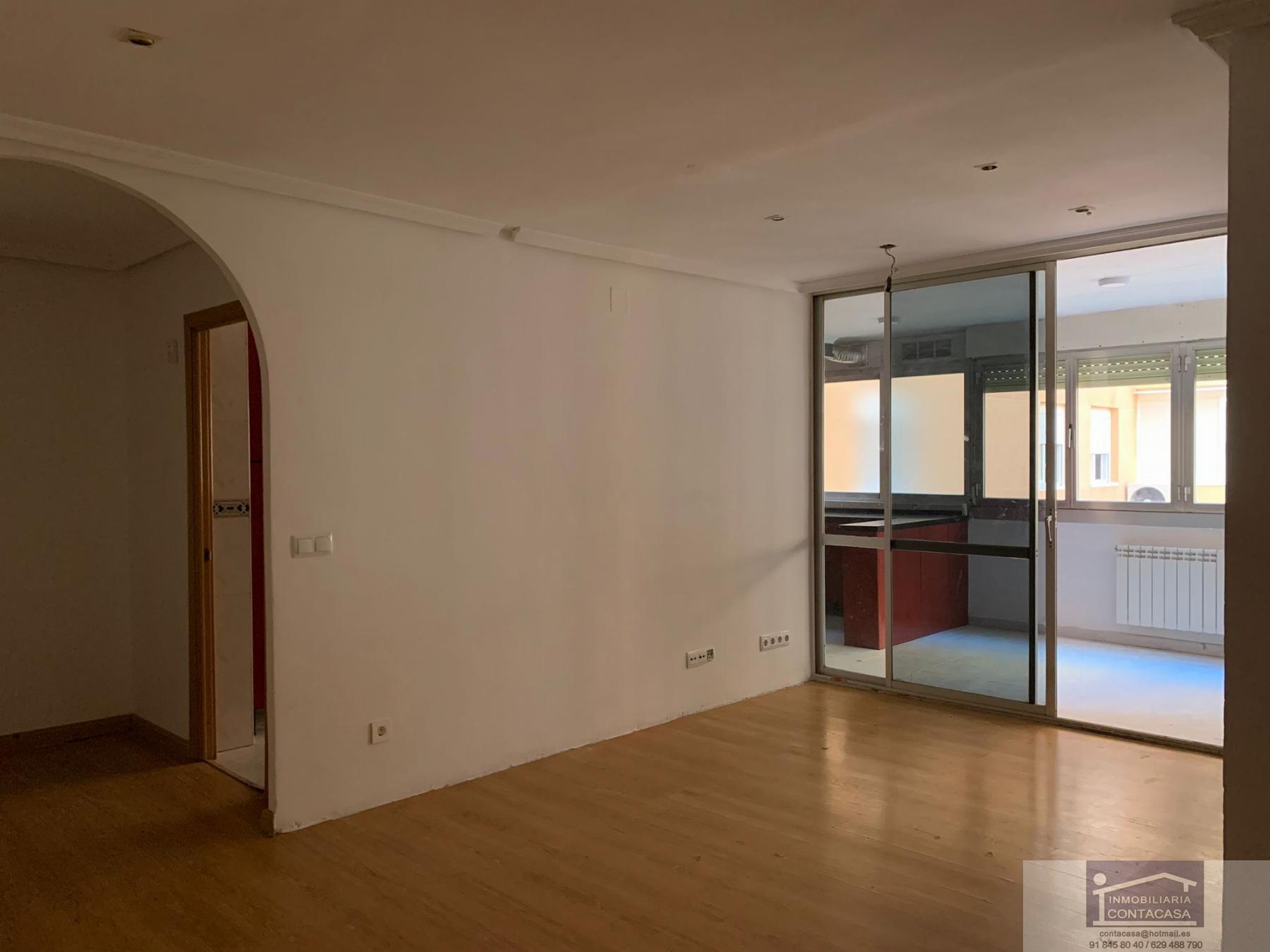 For sale of flat in Móstoles
