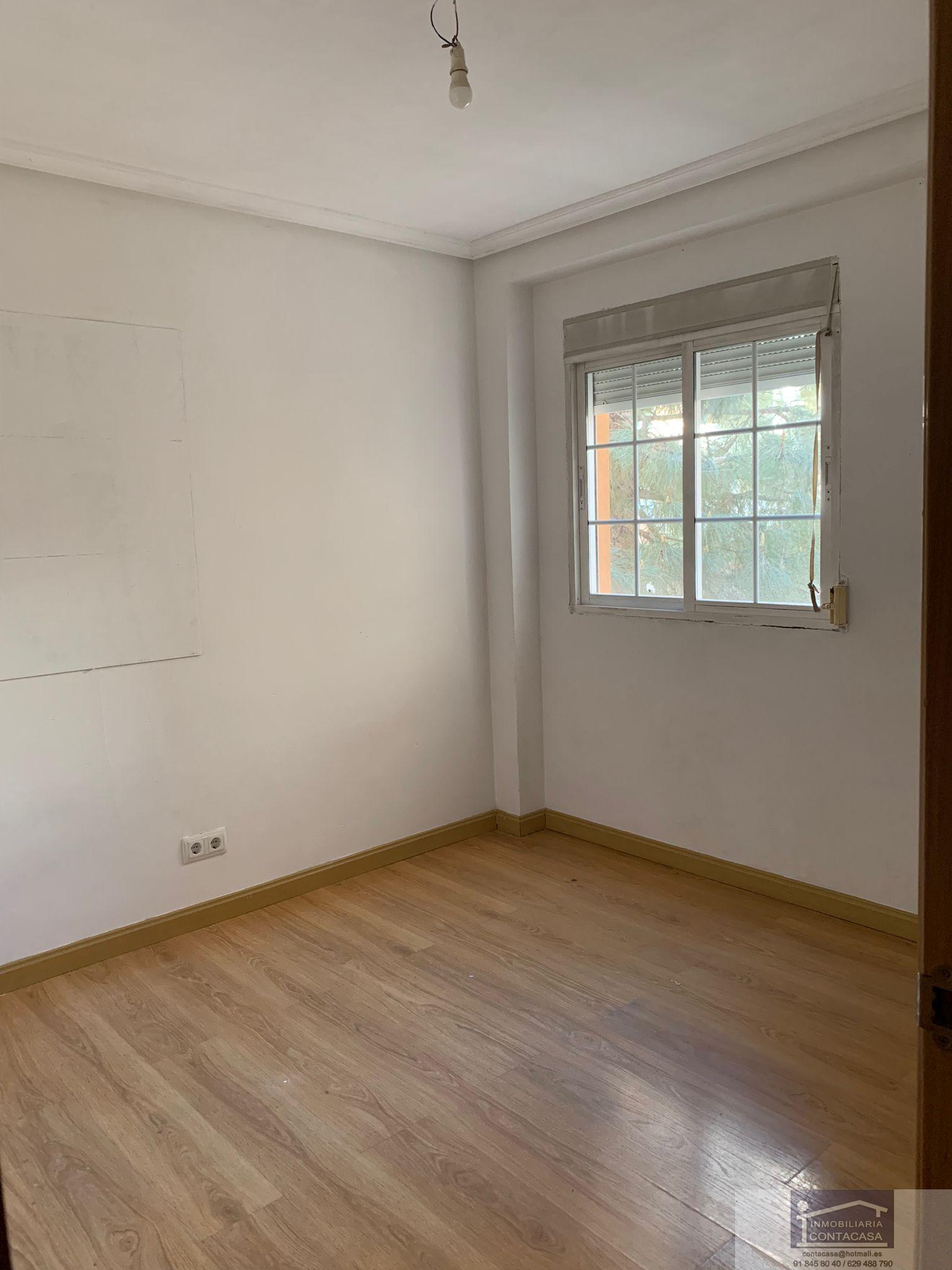 For sale of flat in Móstoles