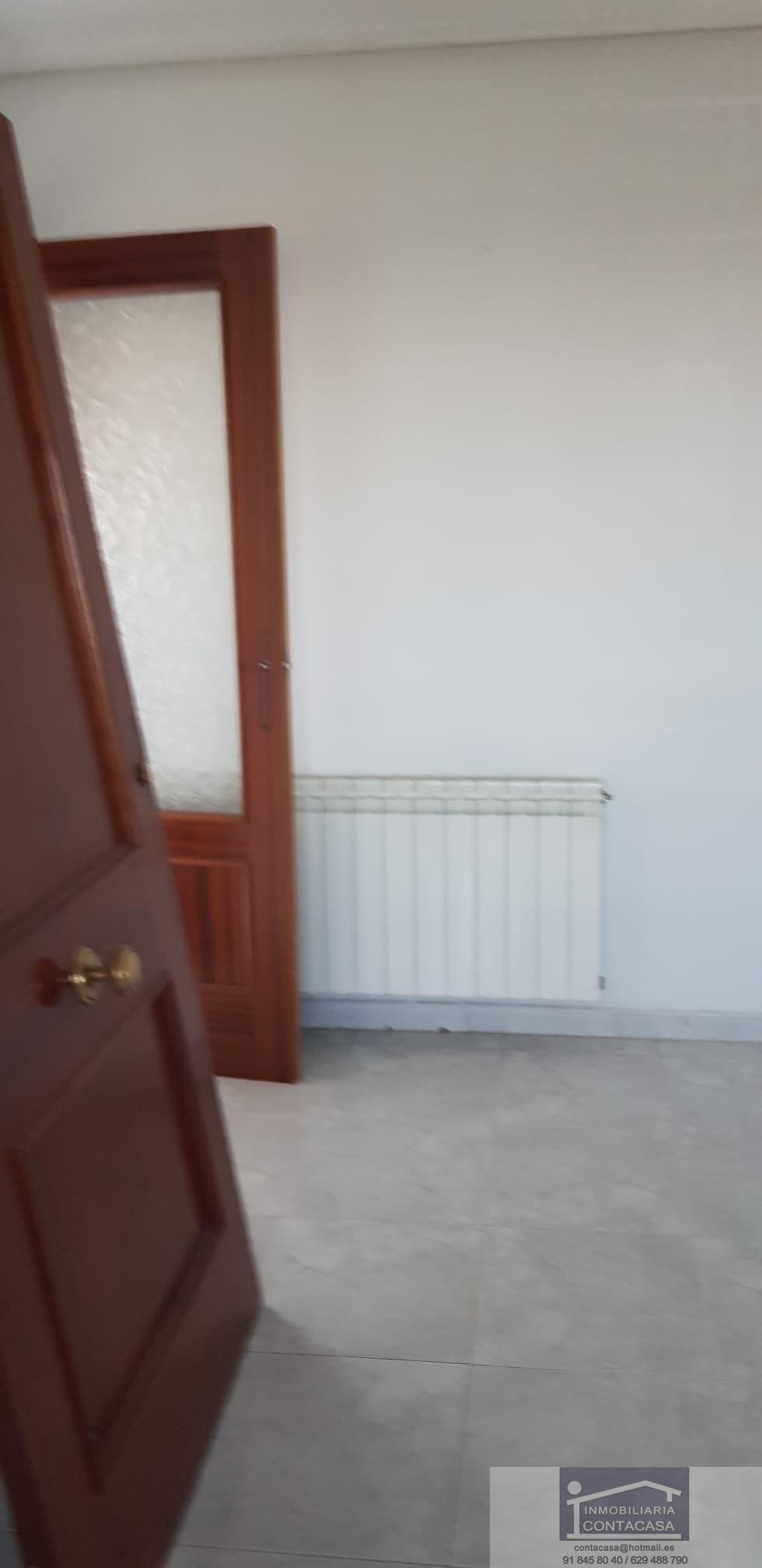 For sale of apartment in Madrid