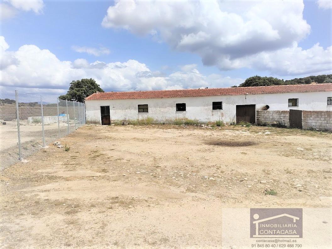 For sale of rural property in Colmenar Viejo
