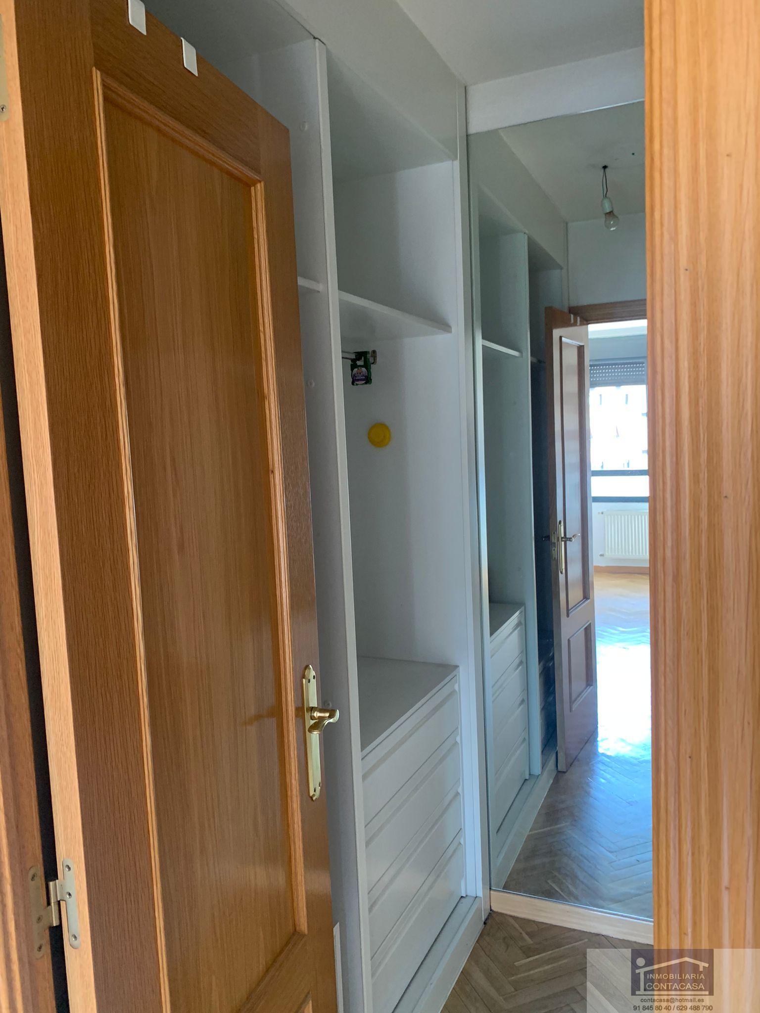 For sale of flat in Coslada