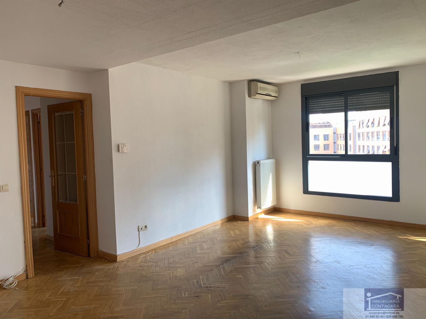 For sale of flat in Coslada