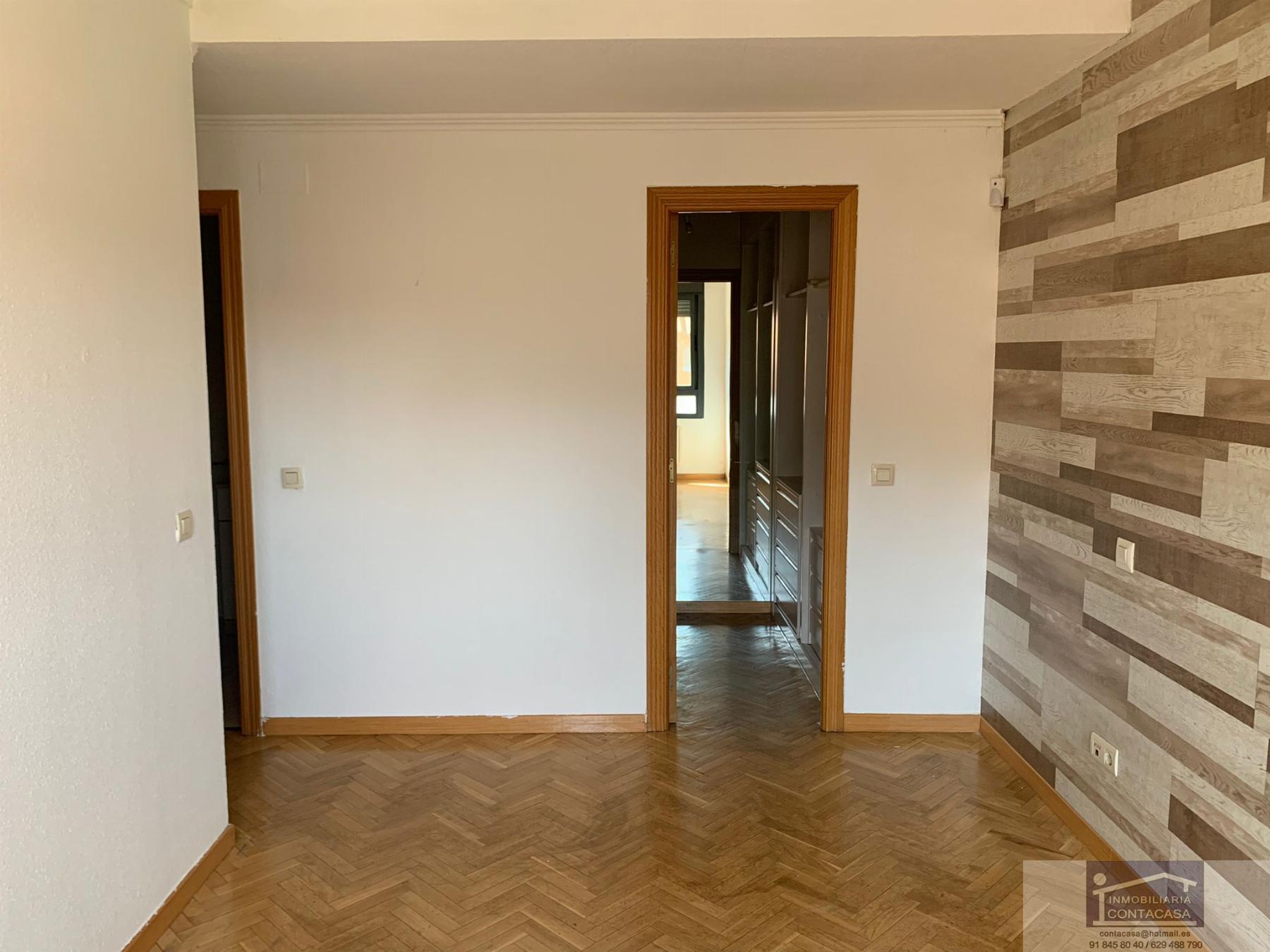 For sale of flat in Coslada